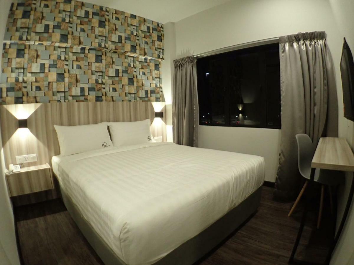 Apex Boutique Hotel @ Bandar Sunway Петалинг-Джая Экстерьер фото