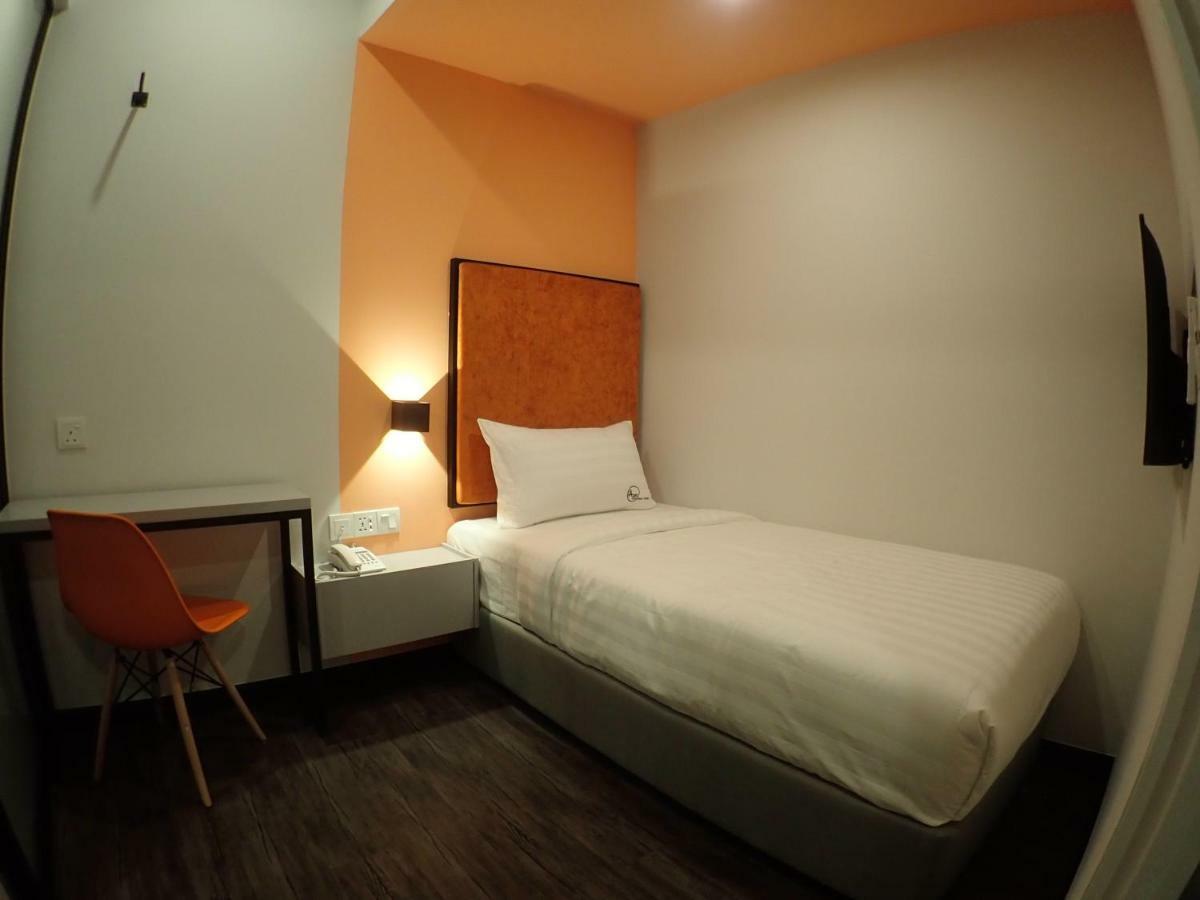 Apex Boutique Hotel @ Bandar Sunway Петалинг-Джая Экстерьер фото